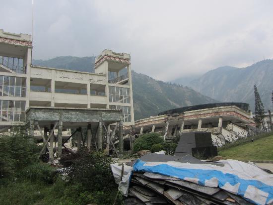 Photos of 2008 Earthquake Memorial Site