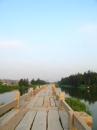 Photos of Anping Bridge