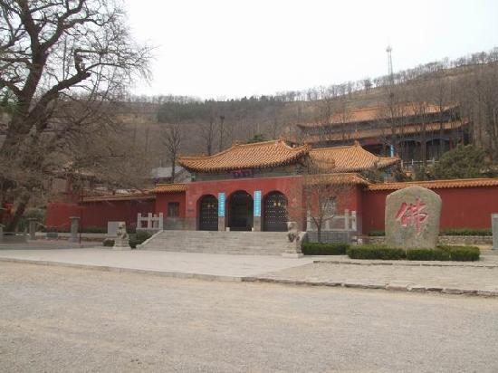 Photos of Anqiu Gongye Chang College