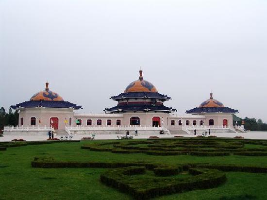 Photos of Genghis Khan′s Mausoleum