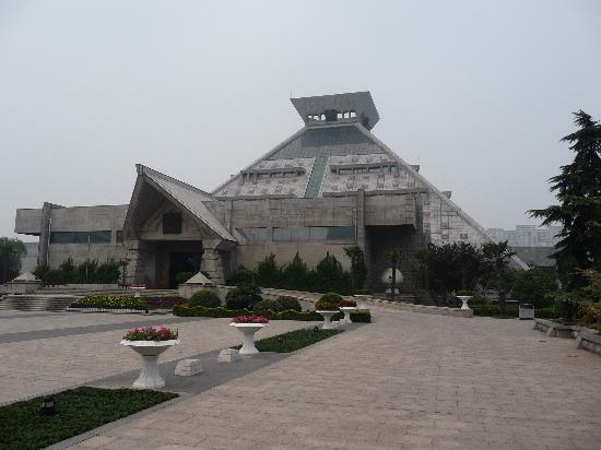 Photos of Henan Museum