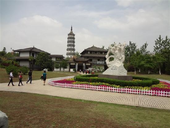 Photos of Huiyuan Garden