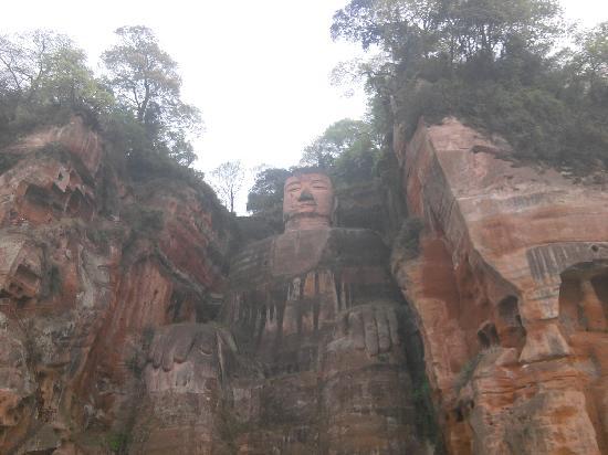Photos of Leshan Giant Buddha (Da Fo)