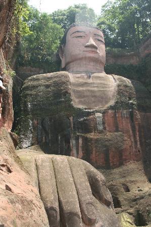 Photos of Lingyun Giant Buddha