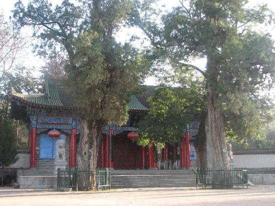 Photos of Qishan Zhougong Temple