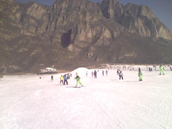 Photos of Shijinglong Ski Area