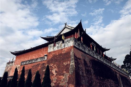 Photos of Weishan Ancient City