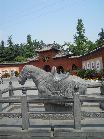 Photos of White Horse Temple