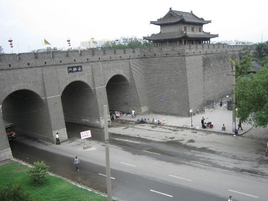 Photos of Xi′an City Wall (Chengqiang)