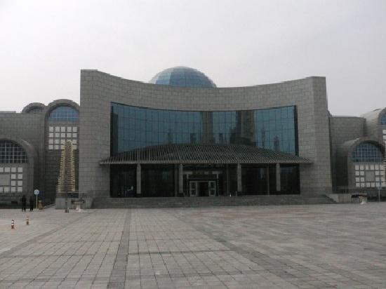 Photos of Xinjiang Uygur Museum